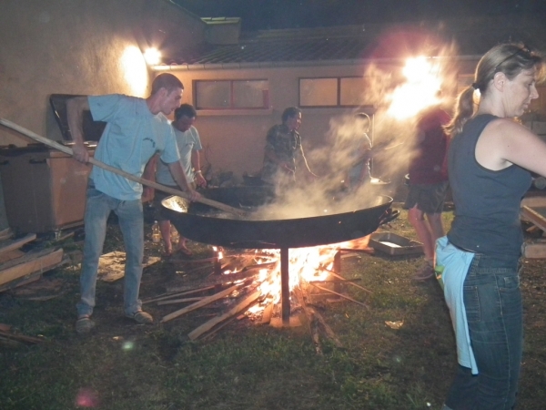 This is how we cook prawns  for 500 people